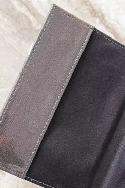 Naughty Or Nice Card Holder -Dippin Daisys Shop 80109 brn 5