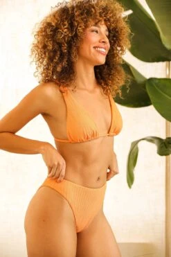 Descanso Tie Back Triangle Bikini Top 9 Descanso Tie Back Triangle Bikini Top -Dippin Daisys Shop D4193JCHLC REEF descanso top reef 2