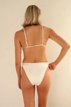 Bella Triangle Bikini Top 12 Bella Triangle Bikini Top -Dippin Daisys Shop D4234JCHLC DOVE bella top dove 3