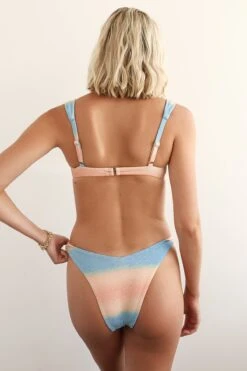 Ris-k Tahiti Super Cheeky Bikini Bottom 20 Ris-k Tahiti Super Cheeky Bikini Bottom -Dippin Daisys Shop R3151 LUMI tahiti bottom lumi 7